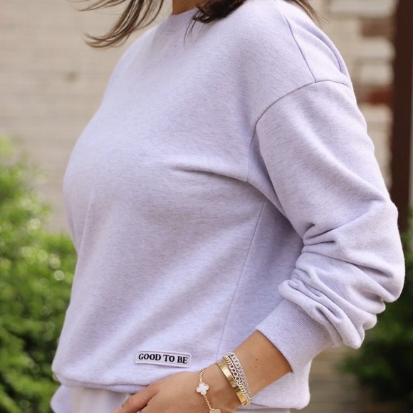 ESSENTIAL SWEATSHIRT - Picture 11 of 11